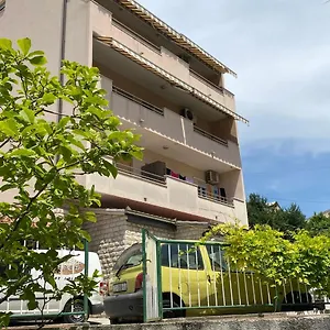 Attractive High Quality Friendly Apartamento Split