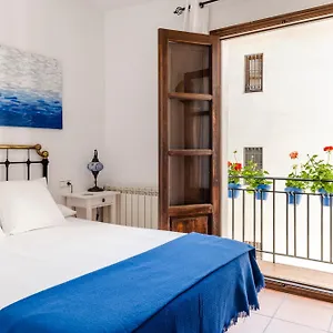Entre Dos Aguas Homestay