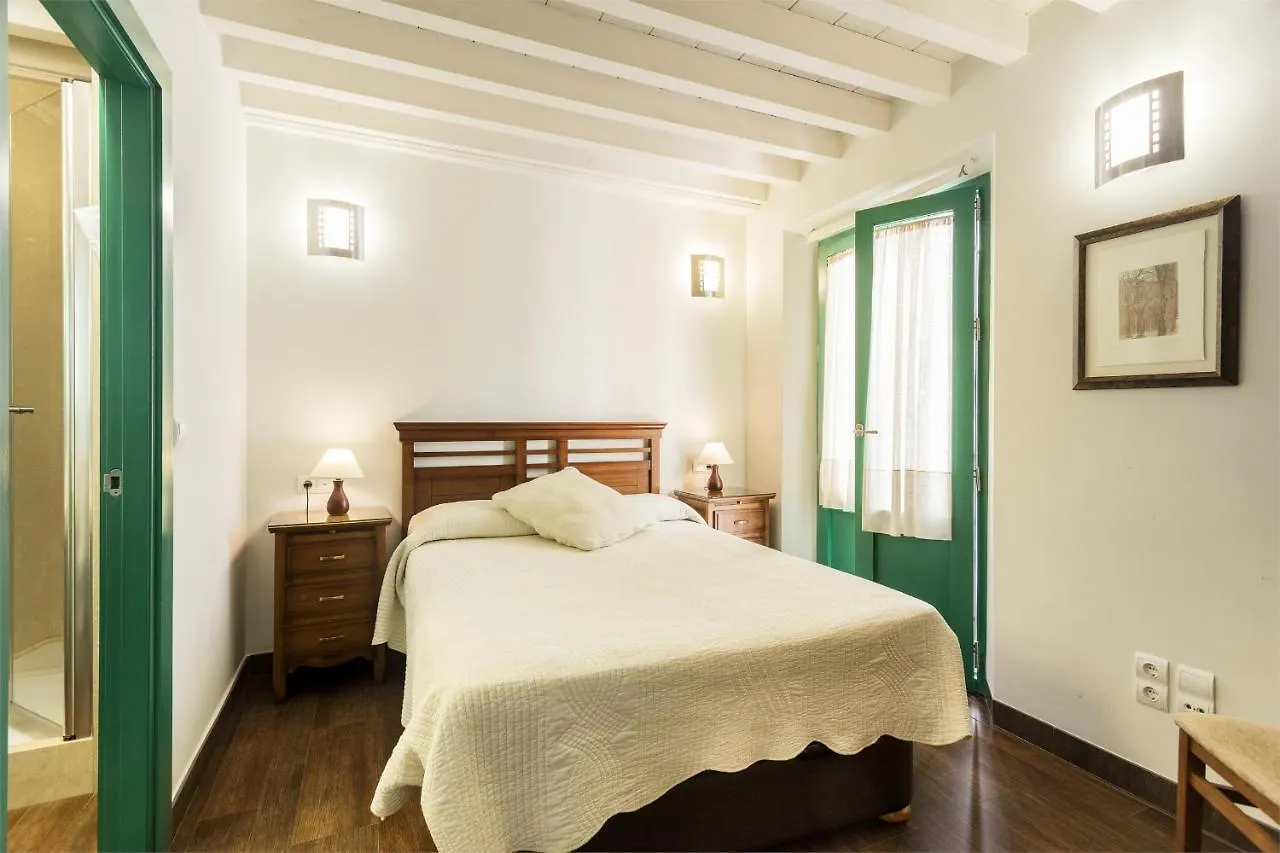 Apartamentos Laurel Suites Granada 0*,