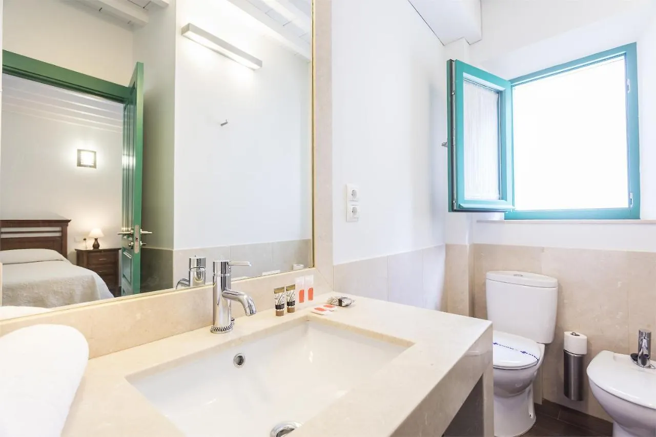 Apartamentos Laurel Suites Granada 0*,